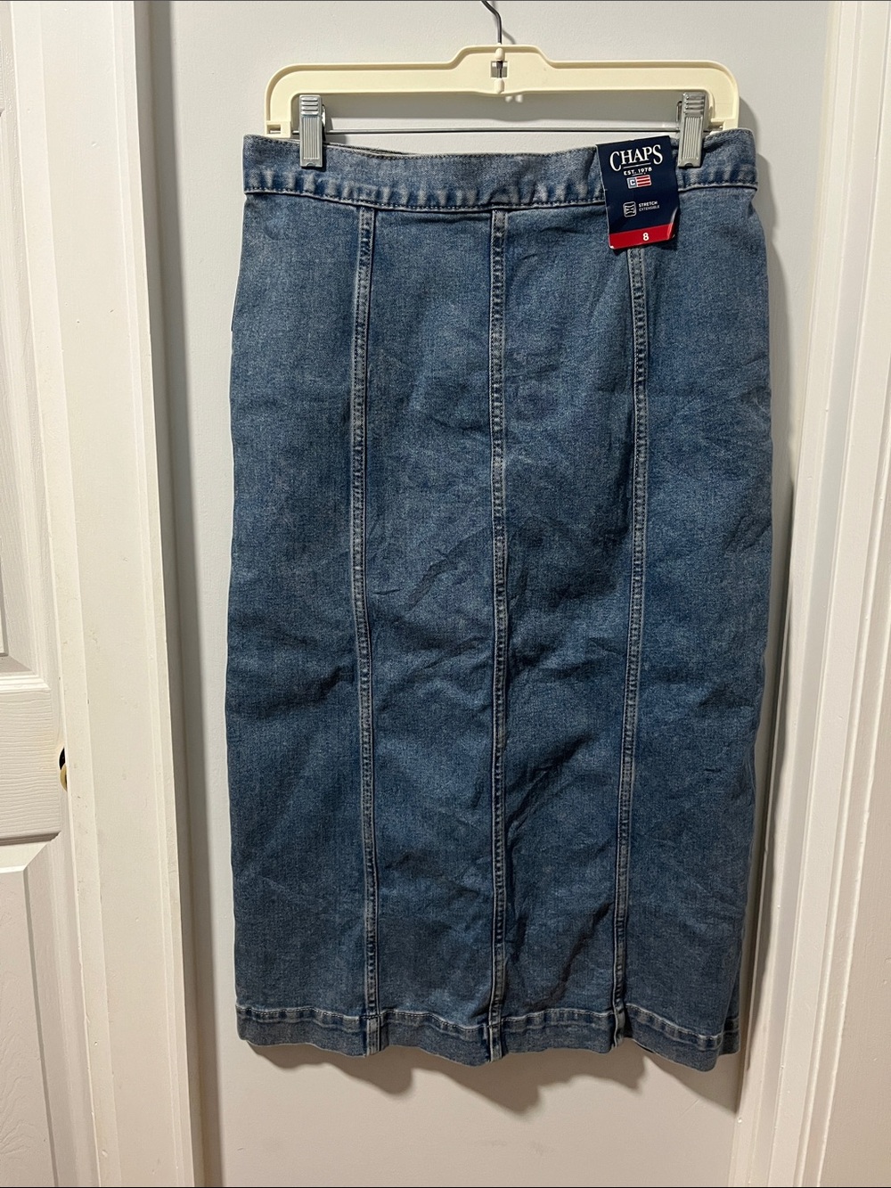 NWT Chaps‎ Denim Womens Size 8 Light Wash Stretch Midi Pencil Skirt - Picture 3 of 9